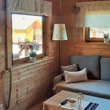 3 Bedroom Beautiful In בית נופש *