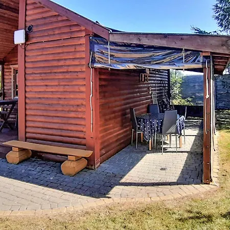 Prázdninový dům 3 Bedroom Beautiful In Lebieniec